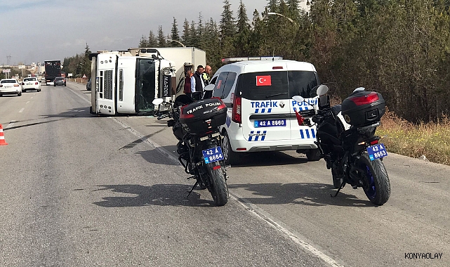 Yağ yüklü kamyon devrildi: 1 yaralı
