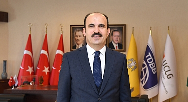 Konyalı Başkan'dan dünyaya mesaj: Çalışmaya kararlılıkla devam edeceğiz