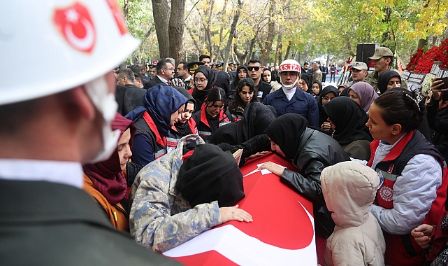 Konya şehidini uğurladı