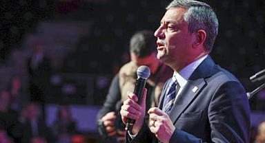 Özgür Özel, yeniden CHP Genel Başkanı seçildi