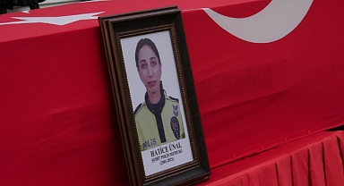 Trafik kazasında şehit düşen polis memuru toprağa verildi
