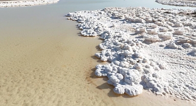 Tuz Gölü'nde kırmızı alarm