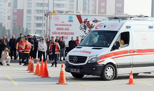 112 Acil Sağlık Ekipleri  Ambulans Rallisinde Yarıştı