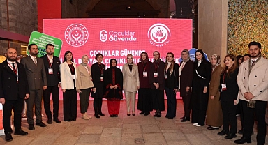 Aile ve Sosyal Hizmetler Bakanlığından çocukların dijital dünyadaki güvenliğini korumak adına 2 yeni çalışma