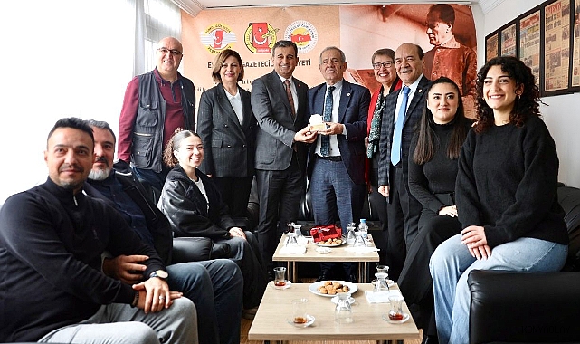 Basın sistematik olarak tekleştiriliyor