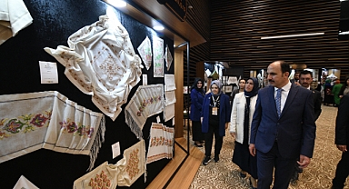 Başkan Altay, 17. Altın Dokunuşlar Sergisi’ne sanatseverleri davet etti