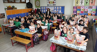 Başkan Altay 31 ilçedeki 220 bin çocuğa şivlilik mutluluğu yaşattı