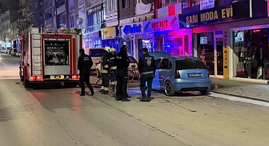 Ereğli'de park halindeki otomobilde yangın çıktı 