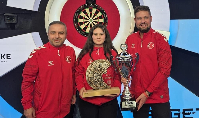 İngiltere’de fırtına gibi esen Zehra dünya şampiyonu oldu