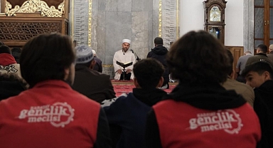 Karatay’da öğrenciler sabah namazı programında buluşuyor