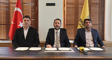 Konya Büyükşehir ile İran’ın Hoy Belediyesi kardeş şehir oldu