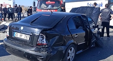 Konya’da iki otomobil çarpıştı: 2 yaralı 