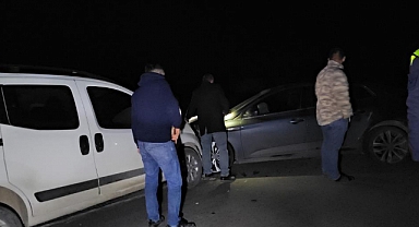 Konya’da otomobil ile hafif ticari araç çarpıştı: 8 yaralı 