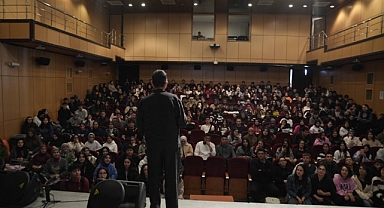 Konya şehir konferansları devam ediyor