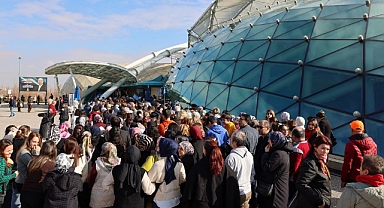 Selçuklu yüz binlerce kişiyi ağırladı Selçuklu’nun tarihi ve kültürel mekanları Şeb-i Arus boyunca yoğun ilgi gördü