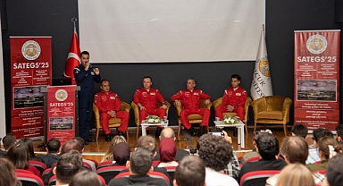 Türk Yıldızları, Selçuk Üniversitesinde 