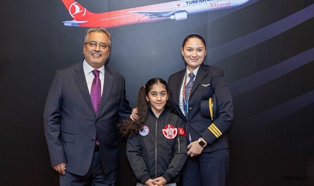 TUSAŞ şehidinin 10 yaşındaki kızı kanseri yendi, pilot koltuğuna oturdu 