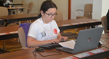 Uluslararası Klavye Yarışında Türkiye Dünya şampiyonu oldu