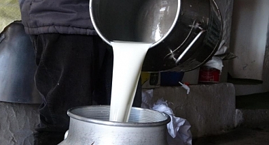 Çiğ sütte beklenen açıklama geldi 