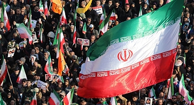 İran’daki protestolarda ölü sayısı 3 bin 90’a yükseldi   