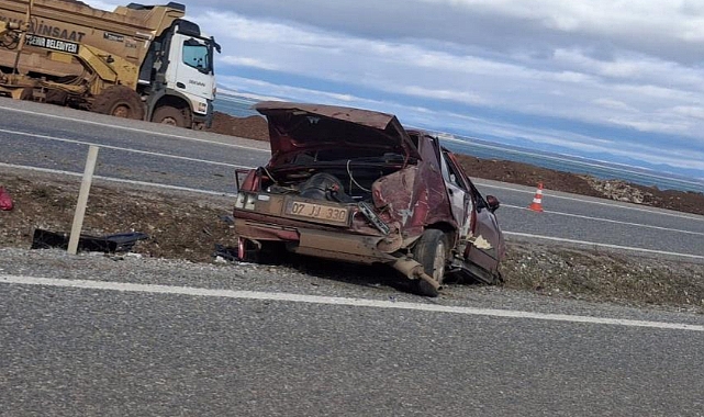 Konya’da otomobil devrildi: 2 yaralı 