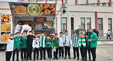 Konyalı öğretmen, Ahmet Çalık için her yıl lokma dağıtıyor