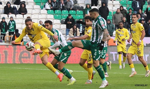 Konyaspor beraberliği son dakika da kurtardı
