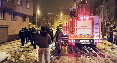 Seydişehir'de bir binada çıkan yangında 6 kişi dumandan etkilendi