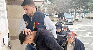 Uyuşturucu taciri 2 kişi tutuklandı