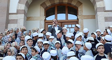 Büyükşehir'den öğrencilere burs müjdesi