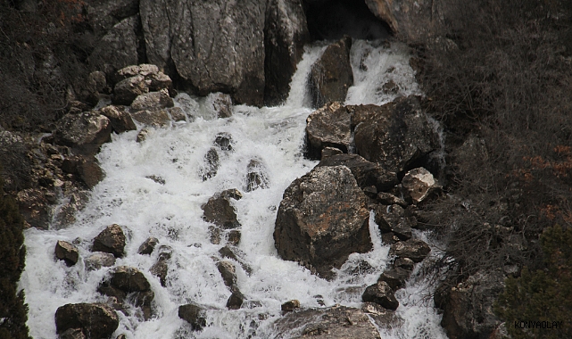 Düden Şelalesi yeniden akmaya başladı