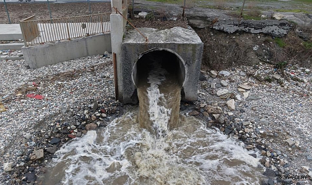 İstanbul’un atık suları Marmara Denizi’nin rengini değiştiriyor