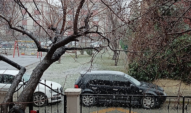 Konya'da beklenen kar başladı