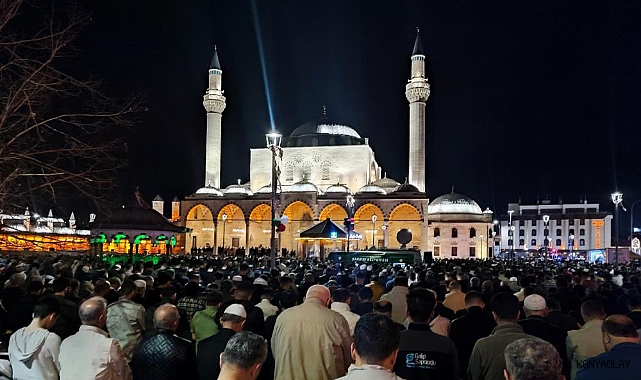 Konya şehir merkezinde 40 camide hatimle teravih namazı kılınacak   