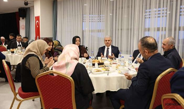 Konya Valisi Akın, huzurevi sakinleriyle iftarda buluştu