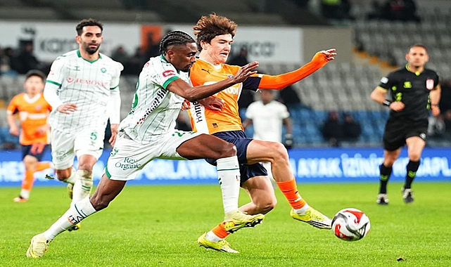 Konyaspor Başakşehir'e 2. yarıda teslim oldu. 2-0 yenildi