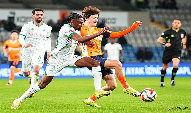 Konyaspor Başakşehir'e 2. yarıda teslim oldu. 2-0 yenildi