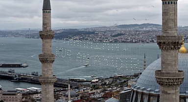 Ramazan-ı Şerif’in müjdecisi mahyalar İstanbul’u süslemeye başladı