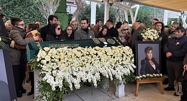 Şarkıcı Fatih Ürek son yolculuğuna uğurlandı