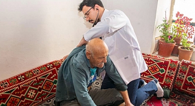 Selçuk Tıp'ın mahallelere sağlık kervanı sürüyor