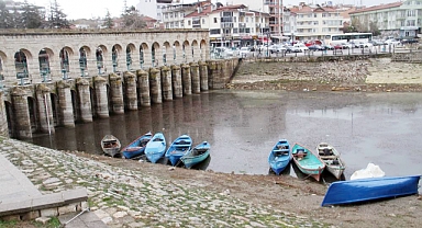 Son yağışlar Beyşehir Gölü'ne can suyu oldu 