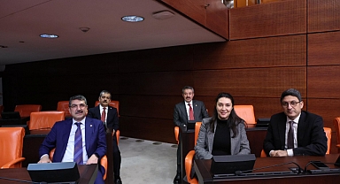 Ruken Kilerci Bakan Olabilir mi?