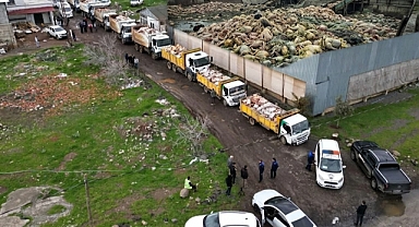 50 ton bozuk tavuk eti ele geçirildi: 8 kamyon dolusu ürün imha edildi