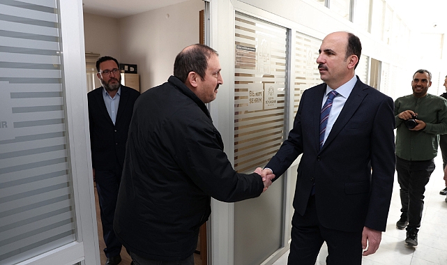 Başkan Altay, Belediye Birimlerini Ziyaret Ederek Çalışanlarla Buluştu