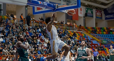 Büyükşehir Taraftarı Önünde Farka Koştu