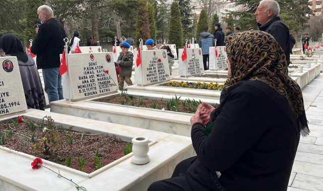 Çanakkale Zaferi'nin 111'inci yıl dönümünde şehitler anıldı