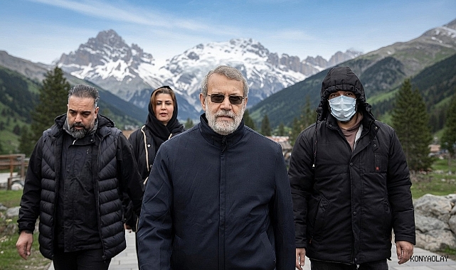 İran doğruladı: Ali Laricani ve üst düzey komutan saldırıda hayatını kaybetti