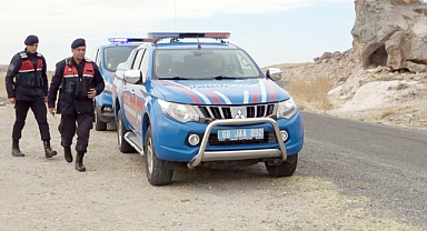 Jandarma ekipleri tarihi mekanlarda devriyede