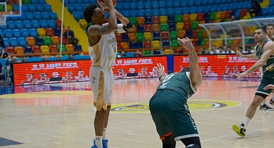 Konya Büyükşehir Belediyespor Evinde Durdurulamıyor