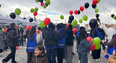 Konya’da kalpler Gazze için attı